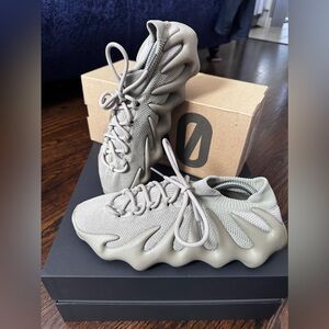 adidas Yeezy 450